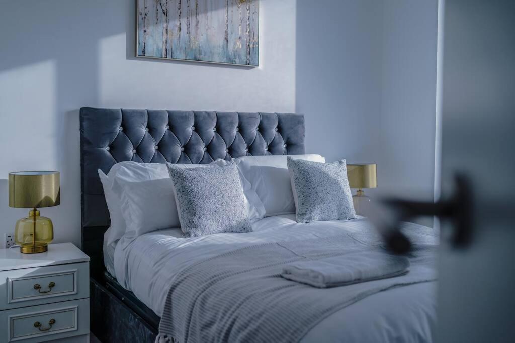 Stunning 2-Bed Premium Apartment - Free Wi-Fi Preston  Kültér fotó